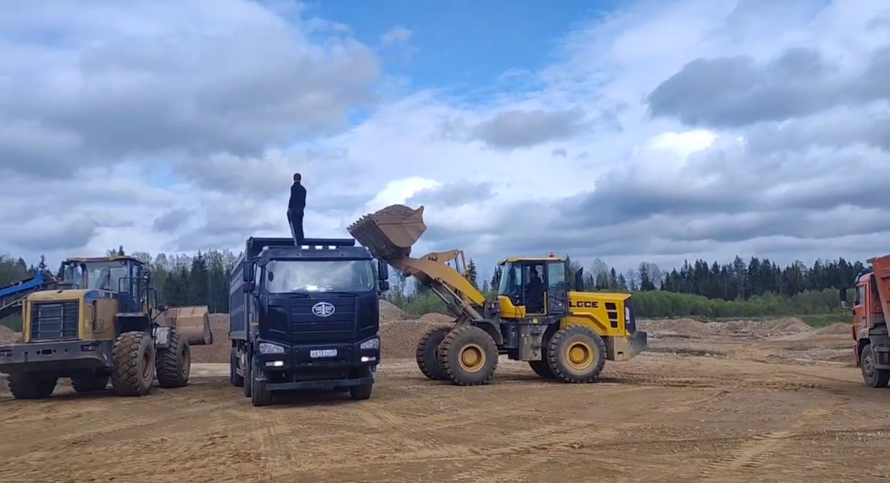 "Валдайский карьер "МАЯКИ"