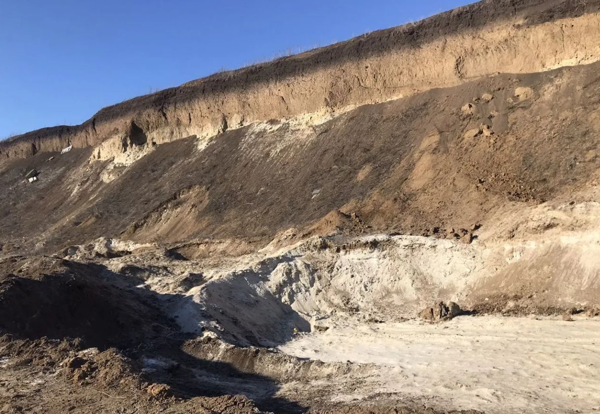 Песчаный и глиняный карьер