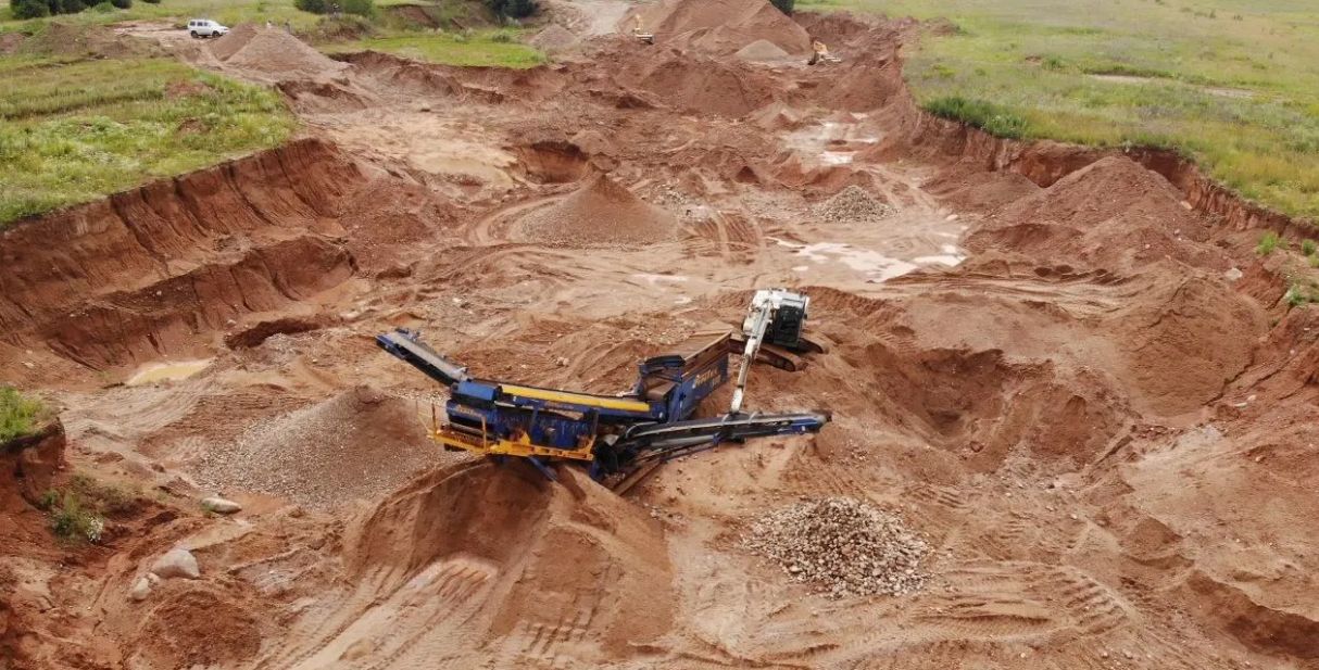 Продаю песчаный карьер