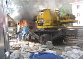 И белый день не остановил 