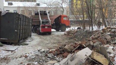 Выявлена незаконная свалка грозит штраф. 