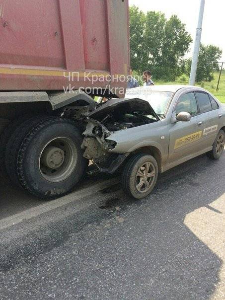 Когда решил вздремнуть в дороге 