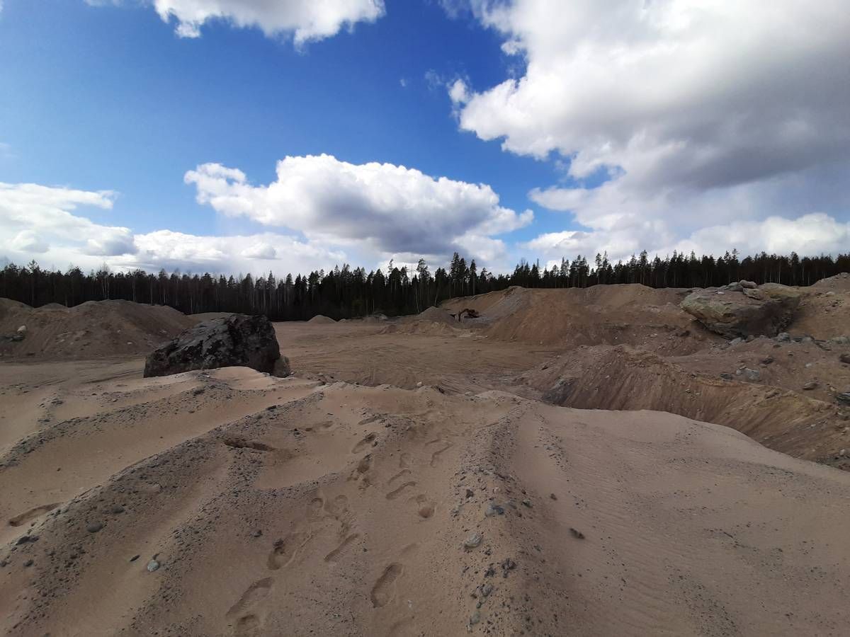 5 квартал карьер около  Выборга