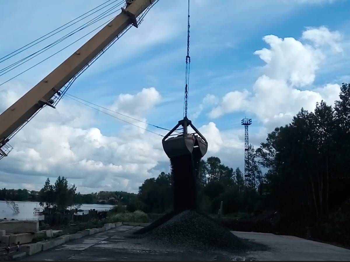 Октябрьская наб. 32 Ленинградская область