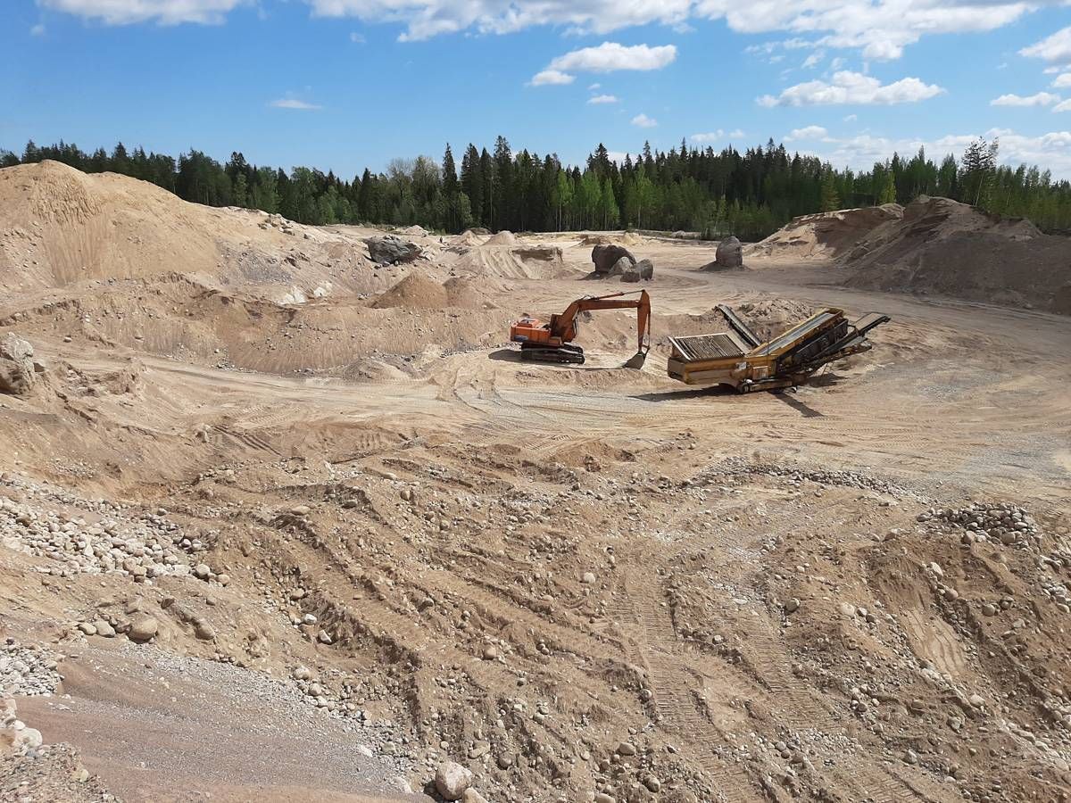 5 квартал карьер около  Выборга