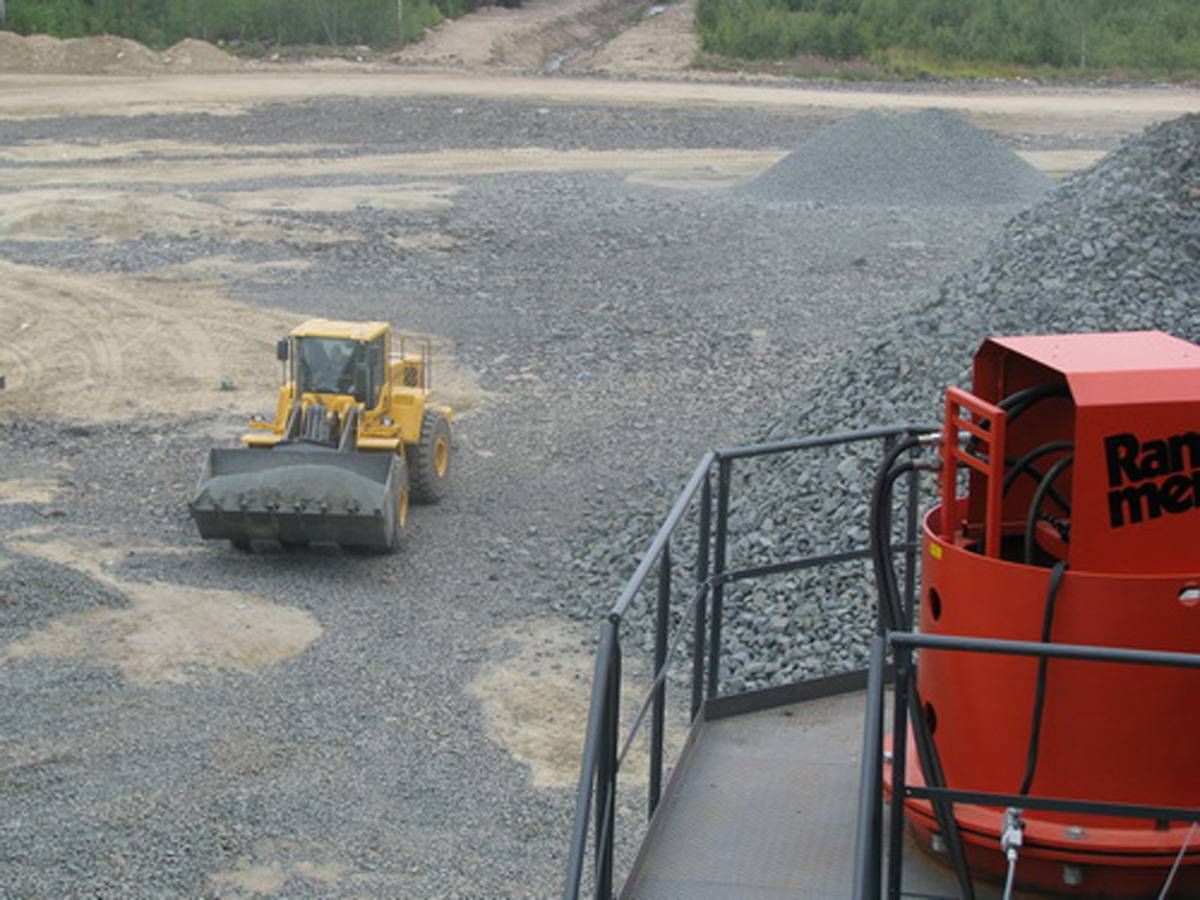 дробильная установка на Карьере в Карелии