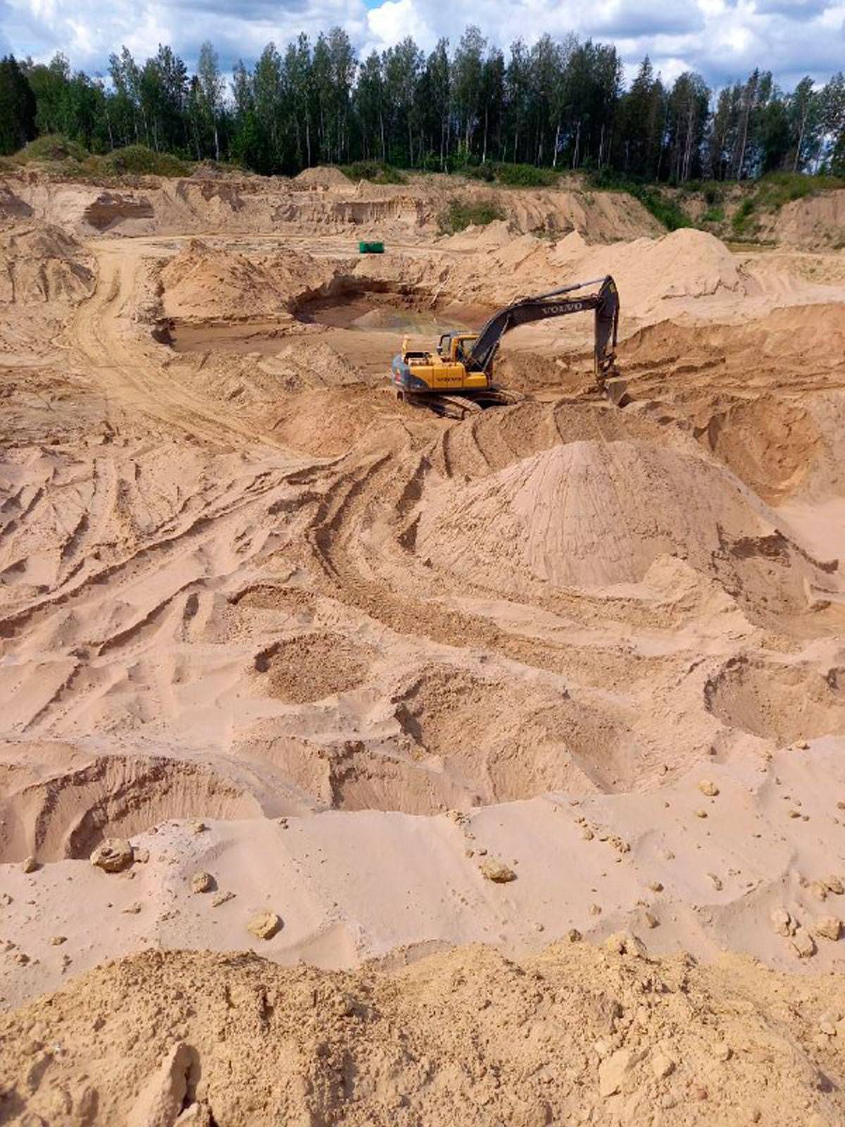 Костуя карьер