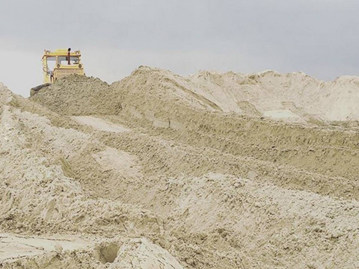 Прикубанский  песок добывает