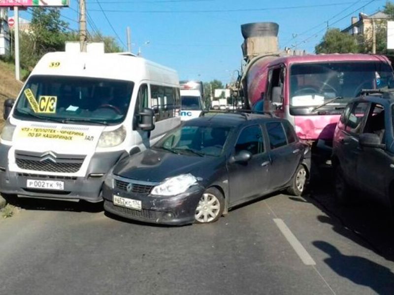 Недолго миксер крутил ...