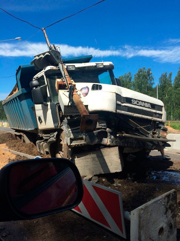 ДТП самосвал скания