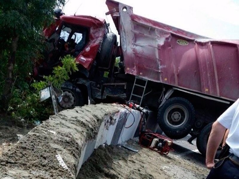 Водитель родился в рубашке ....